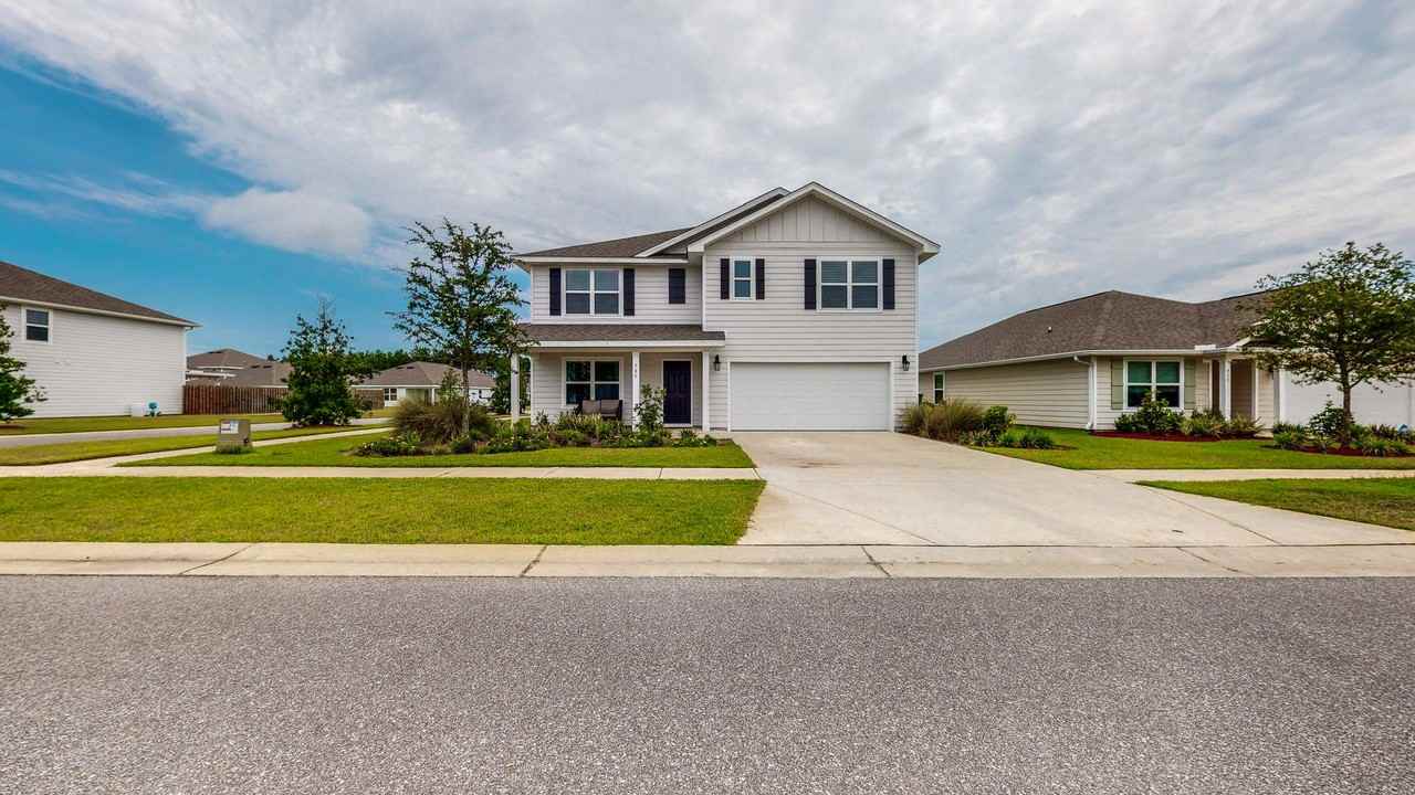 305 This Way - Photo 6 of 40