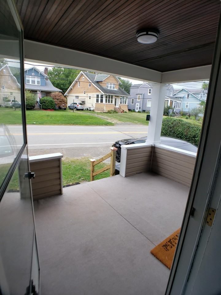 1145 Lincoln Way - Photo 2 of 7