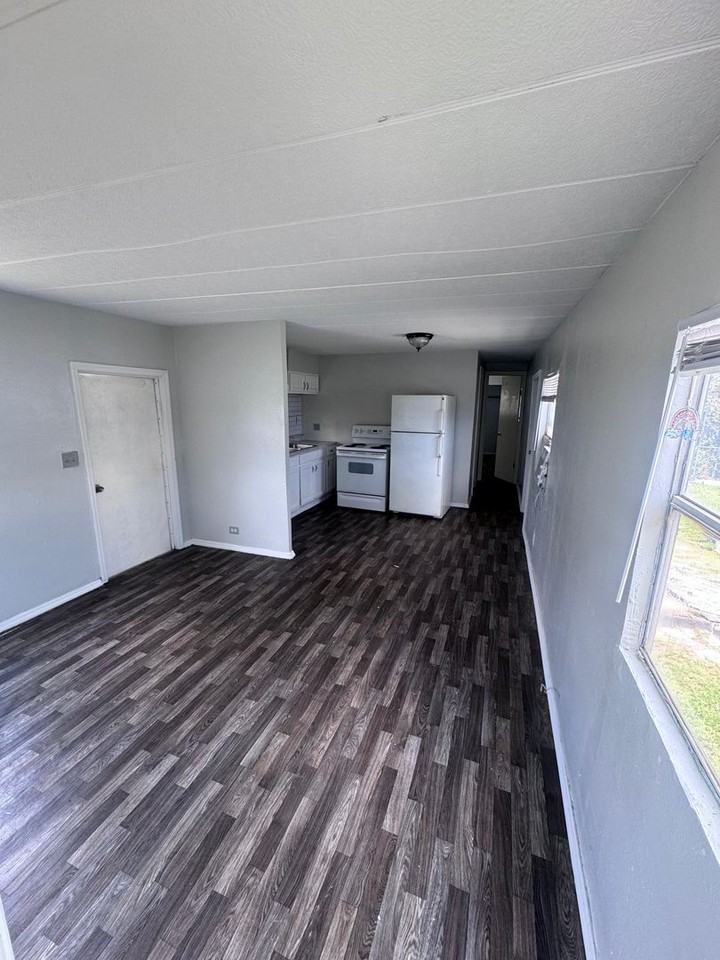 1707 Reynolds Road - Photo 5 of 11