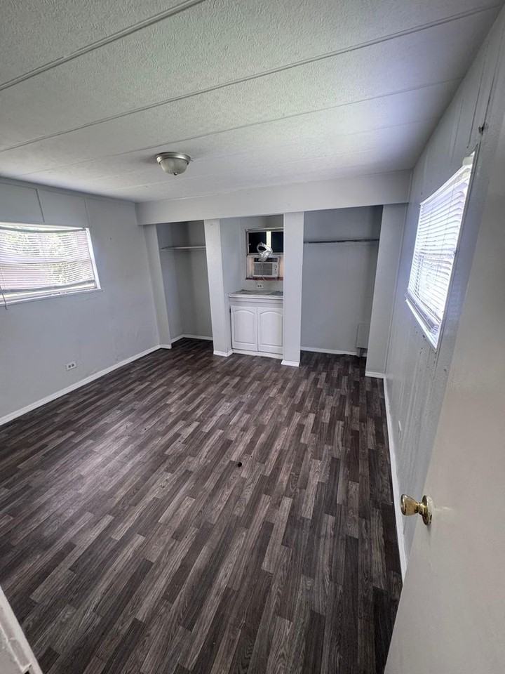 1707 Reynolds Road - Photo 7 of 11