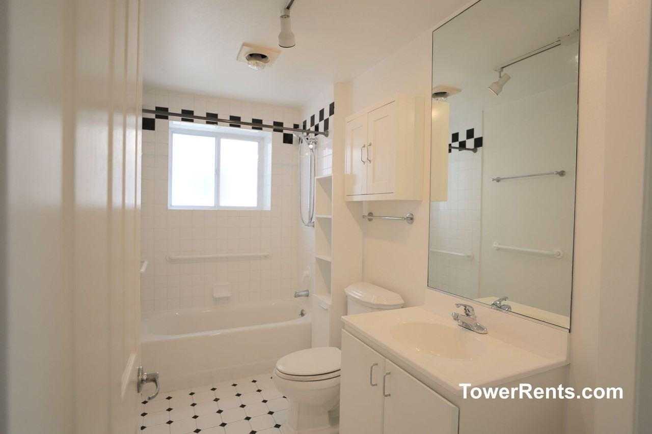 795 8th Ave - Photo 6 of 15