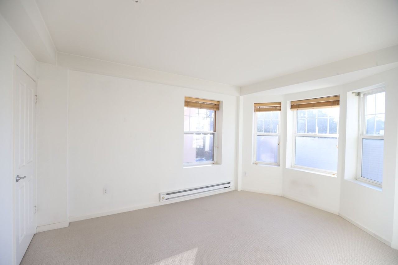 795 8th Ave - Photo 7 of 15