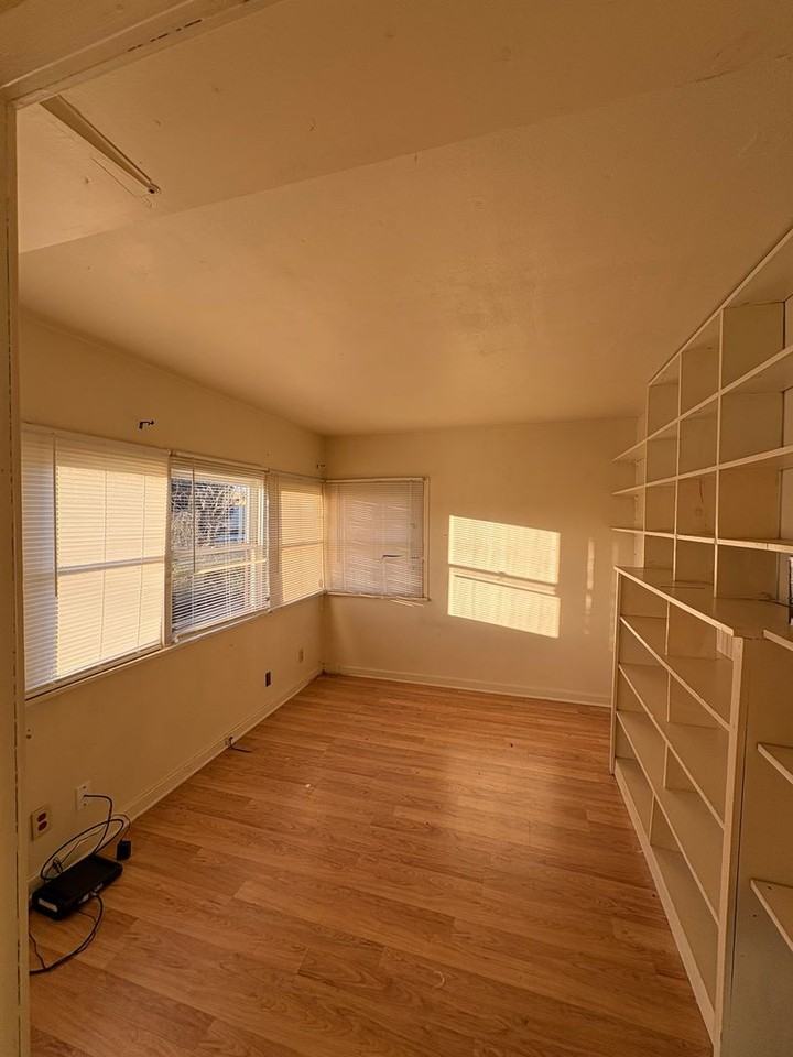 3139 California St - Photo 3 of 13