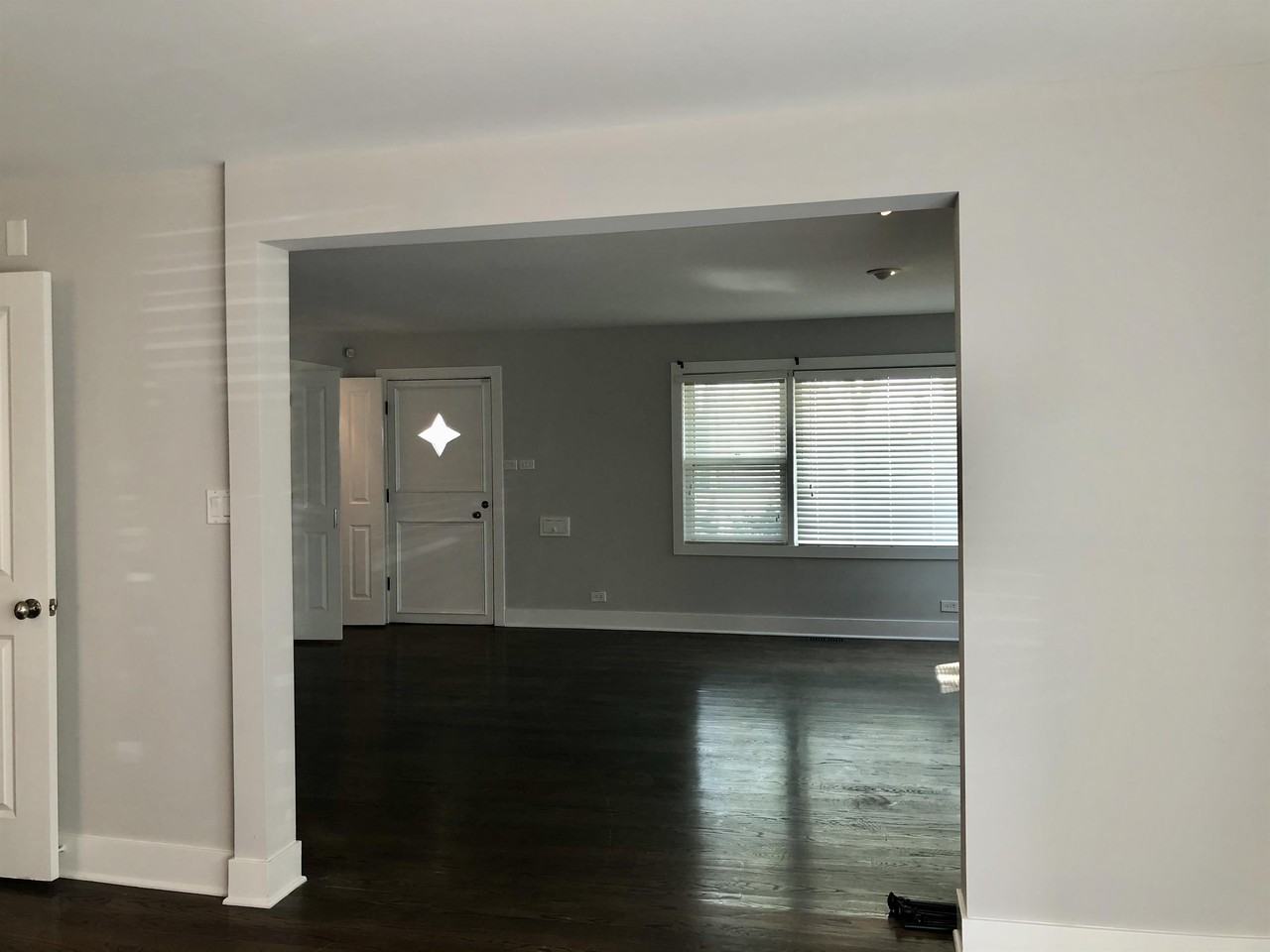 4244 Gilbert Ave #4244 - Photo 4 of 38