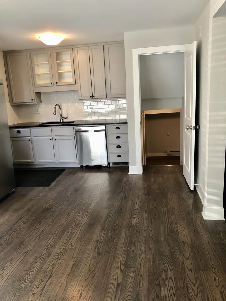 4244 Gilbert Ave #4244 - Photo 3 of 38