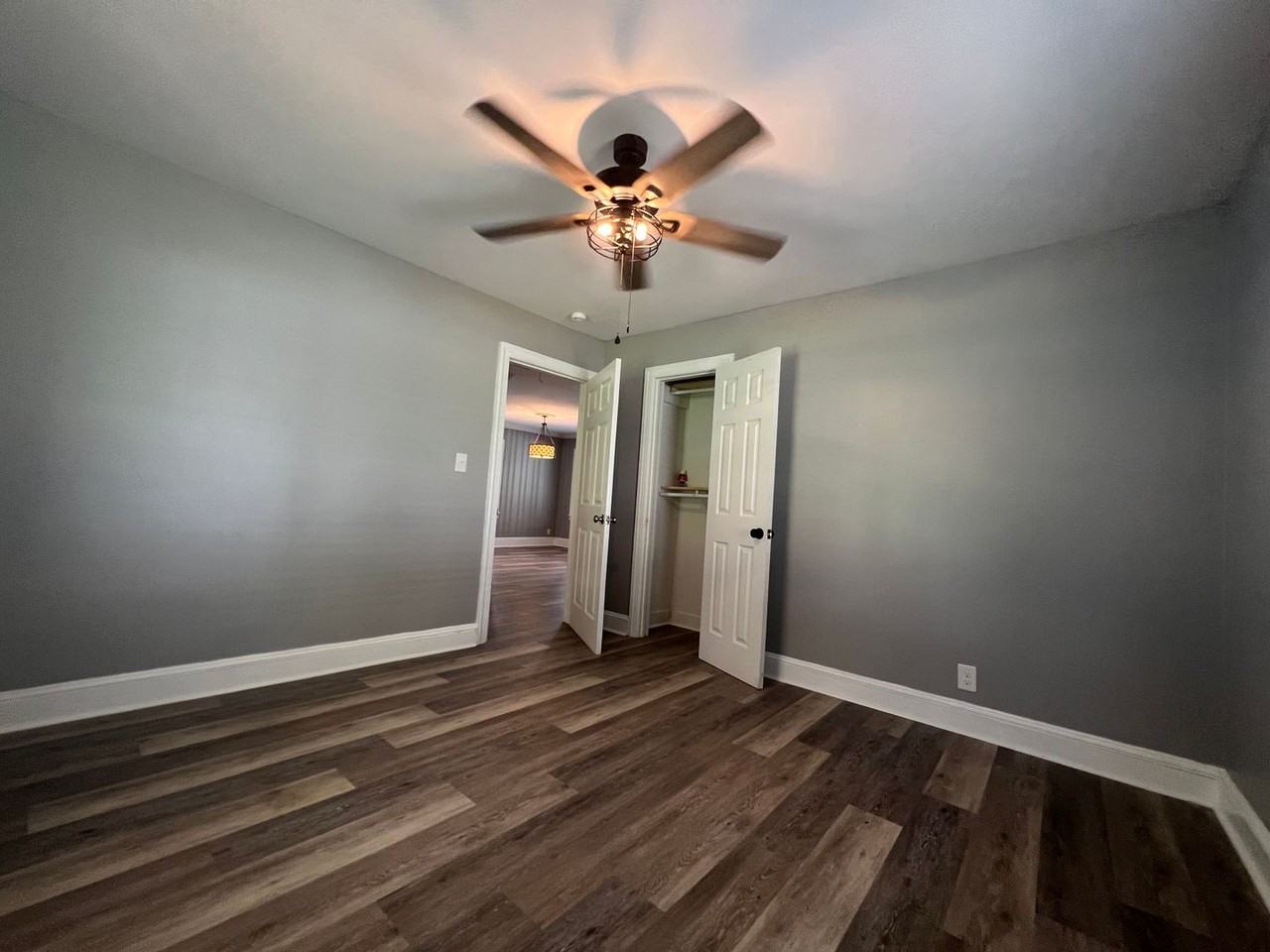 614 North Rhyne Street - Photo 4 of 8