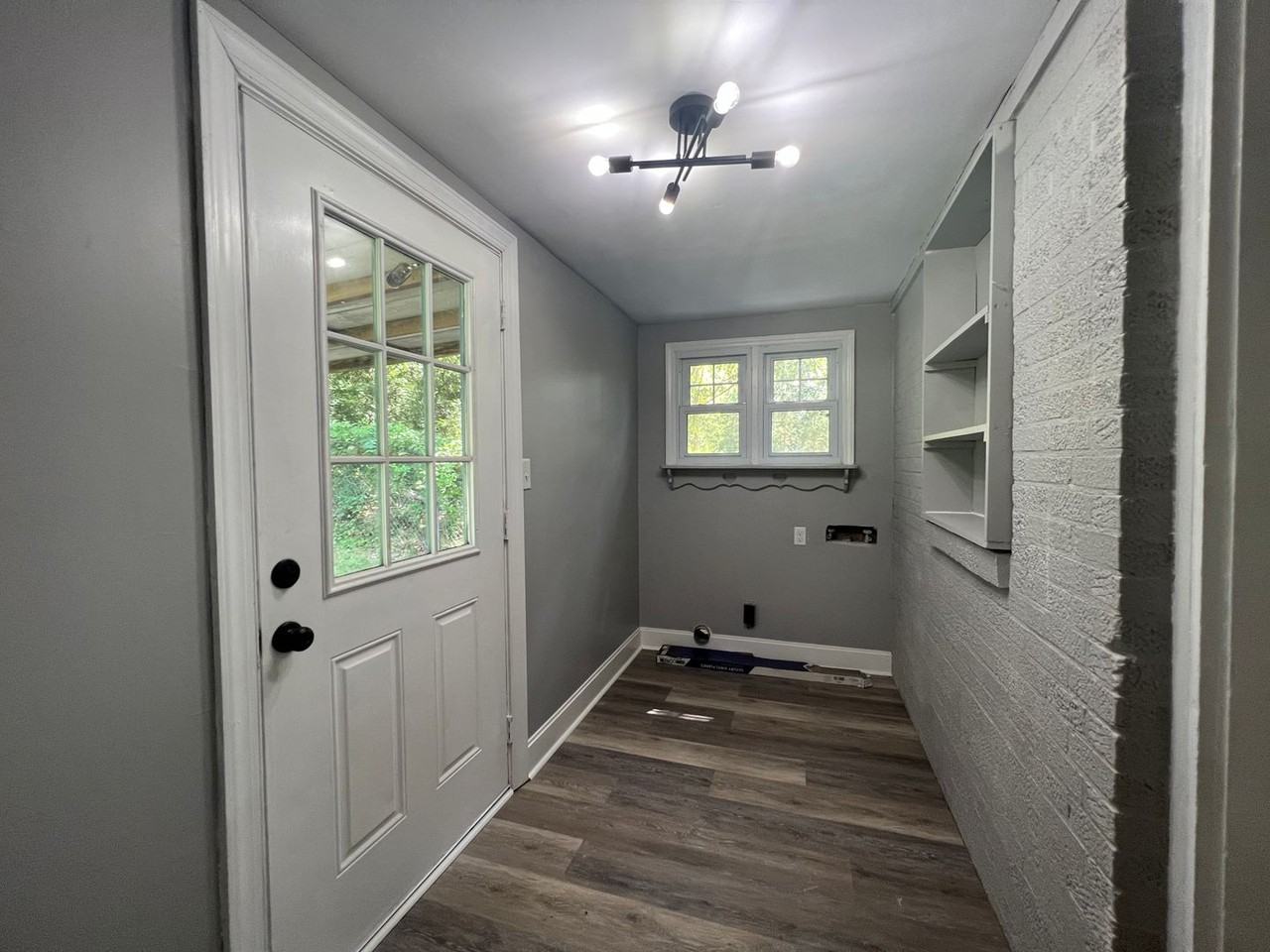 614 North Rhyne Street - Photo 7 of 8