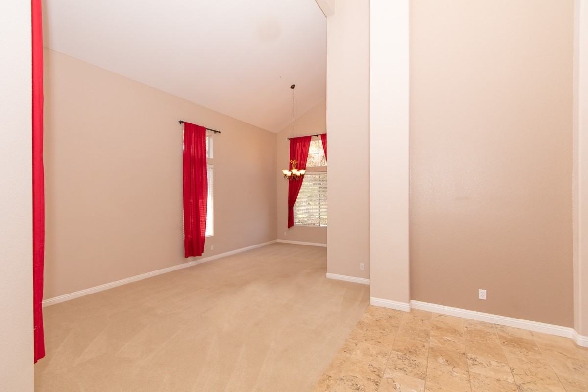 1738 Medinah Rd - Photo 4 of 22