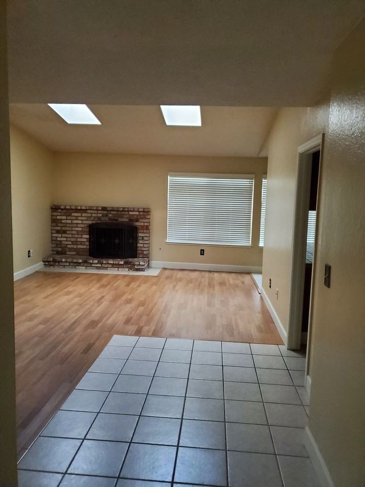 1605 Eastwick Court - Photo 2 of 23