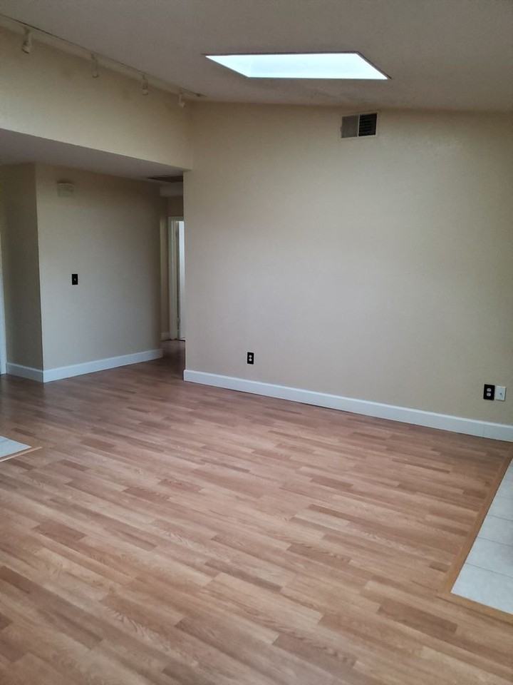 1605 Eastwick Court - Photo 3 of 23