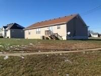 101 Naples Court - Photo 2 of 13