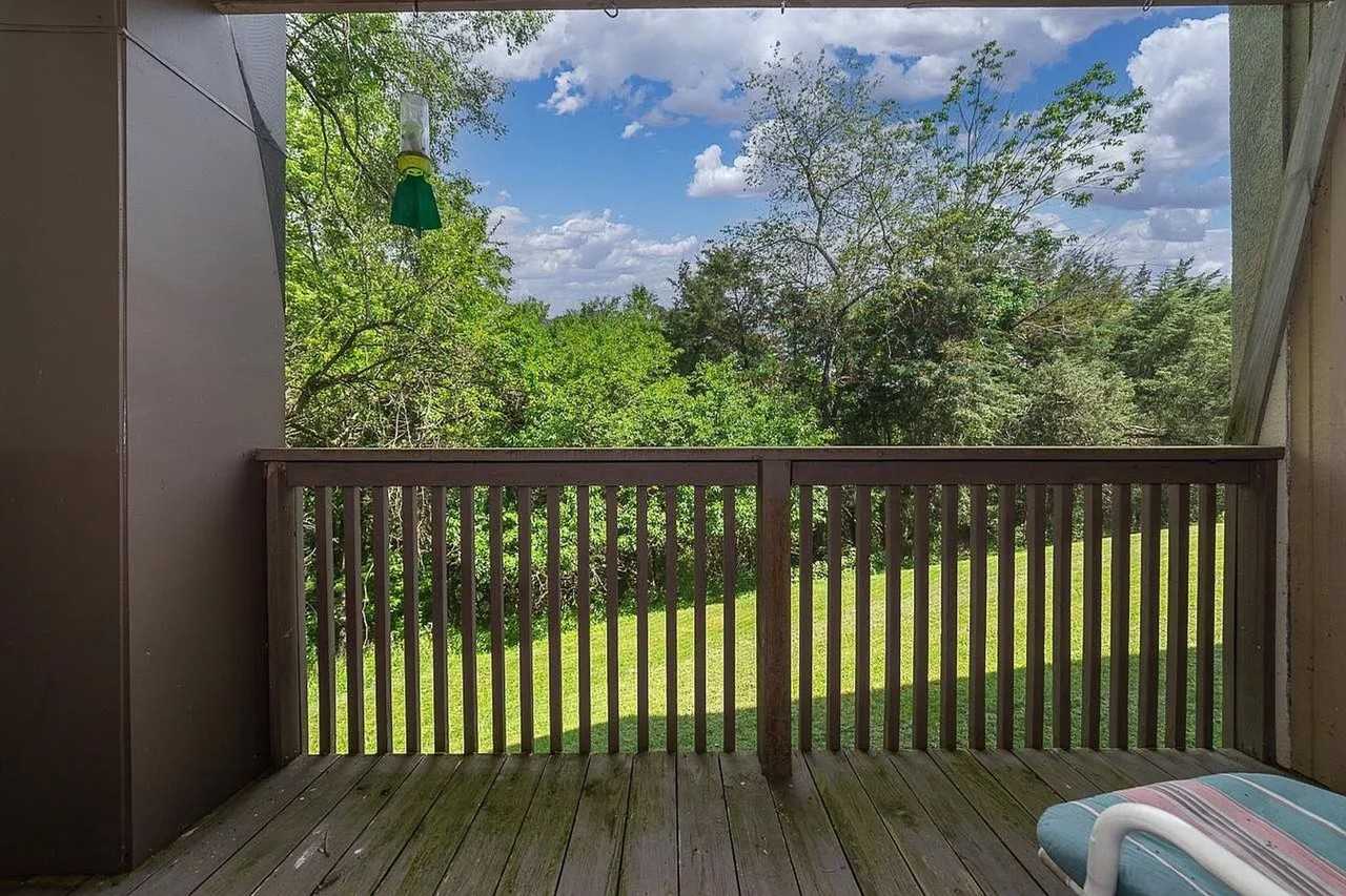 550 Borden Road #A1 - Photo 4 of 10