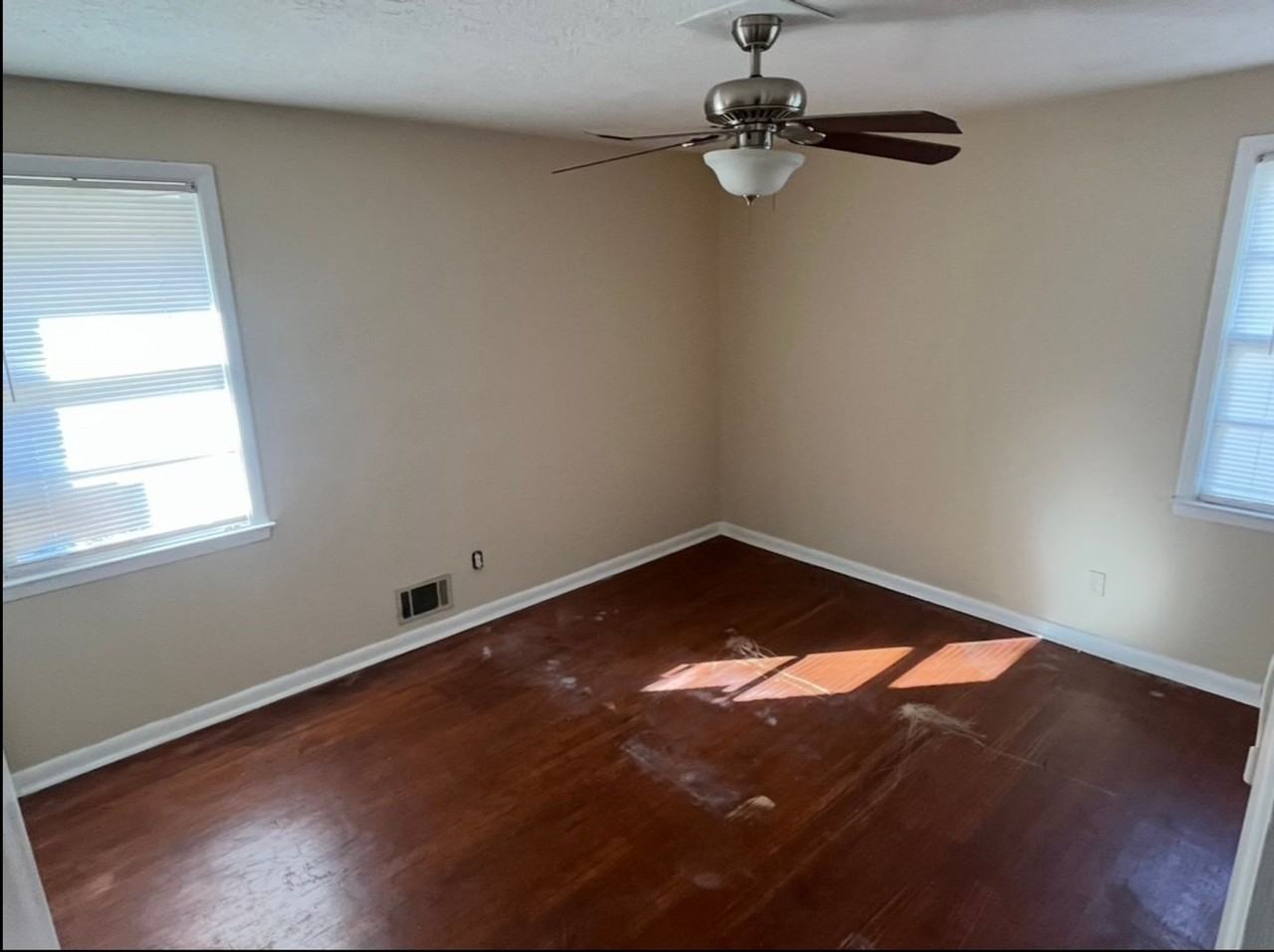 3012 Pinewood Drive - Photo 6 of 12