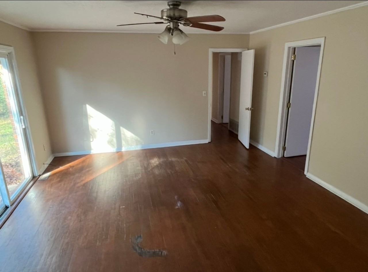 3012 Pinewood Dr - Photo 5 of 22