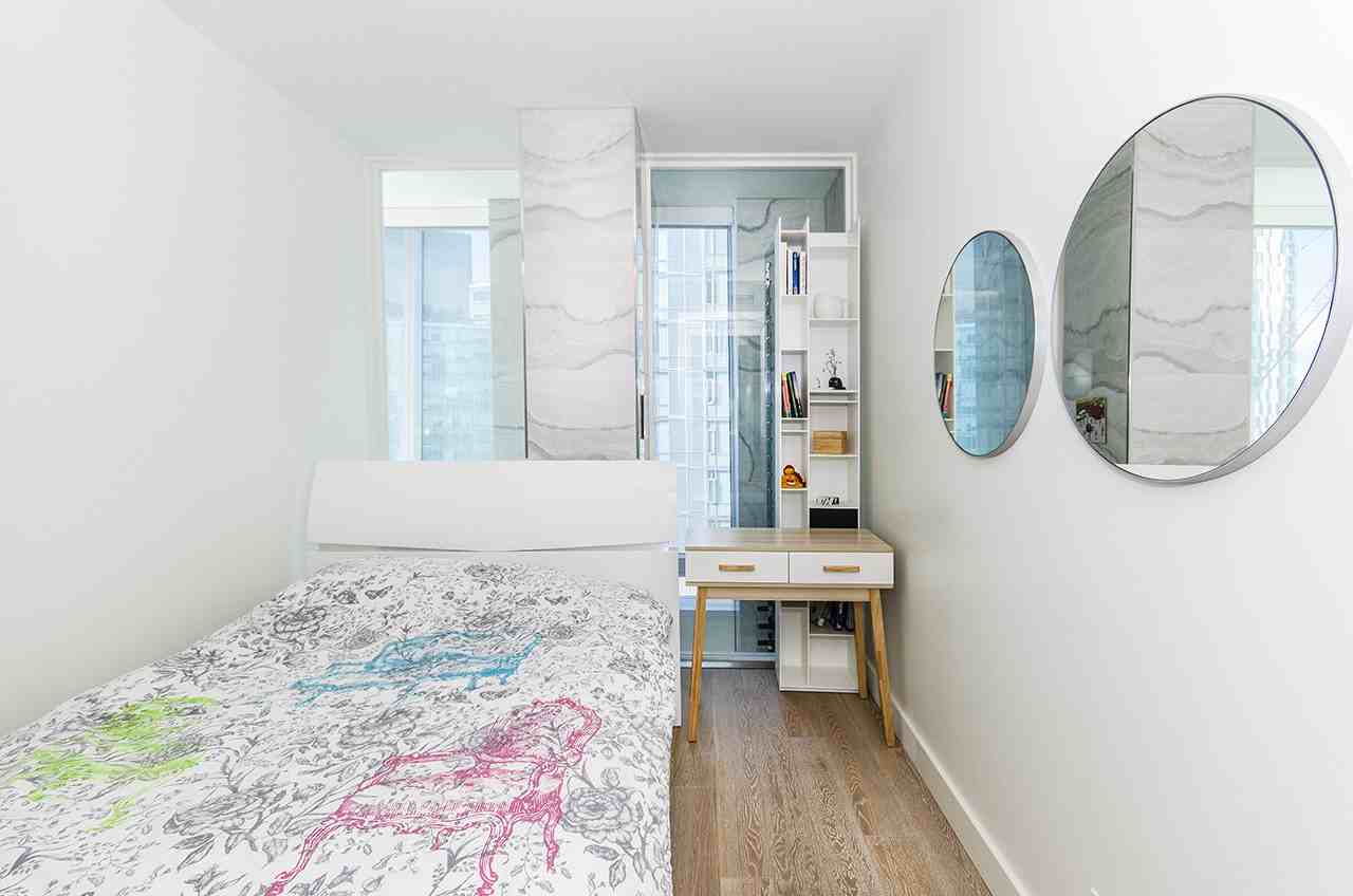 1499 W Pender St - Photo 7 of 18