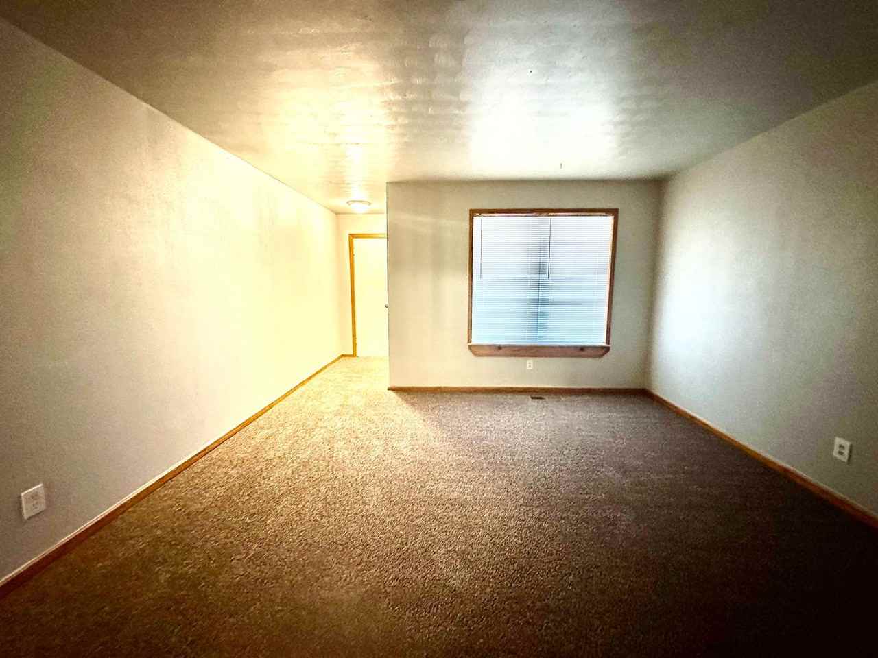 1020 Sw 68th St - Photo 6 of 33