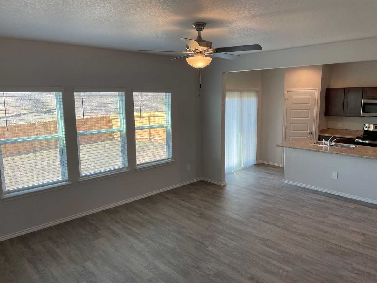 13112 Candace Way - Photo 5 of 17