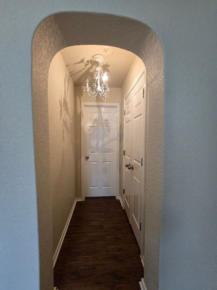 12326 Abbey Garden - Photo 4 of 17