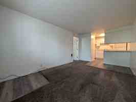 featured image of 160 20th Street #4