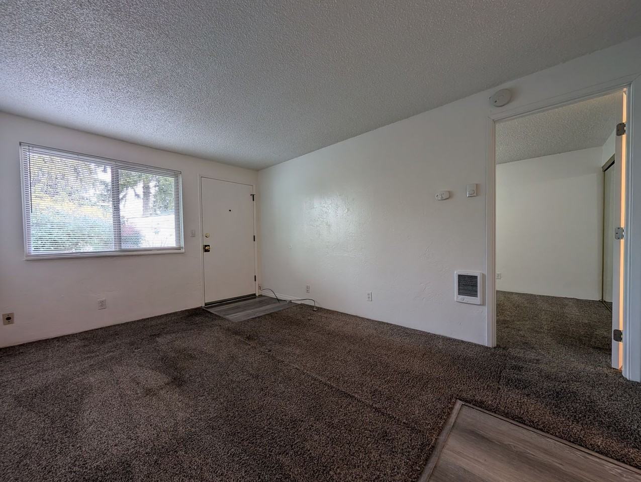 160 20th Street #4 - Photo 3 of 10