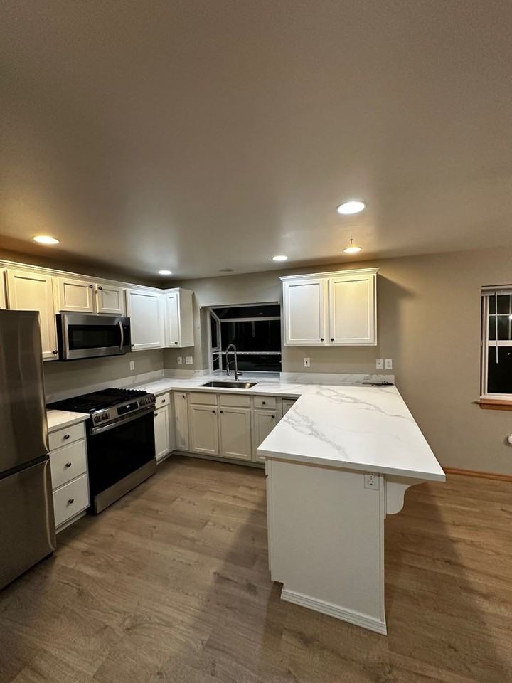 14338 Lenora Place North - Photo 2 of 14