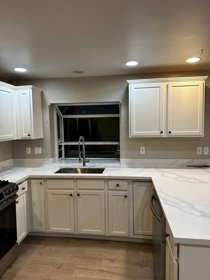 14338 Lenora Place North - Photo 3 of 14