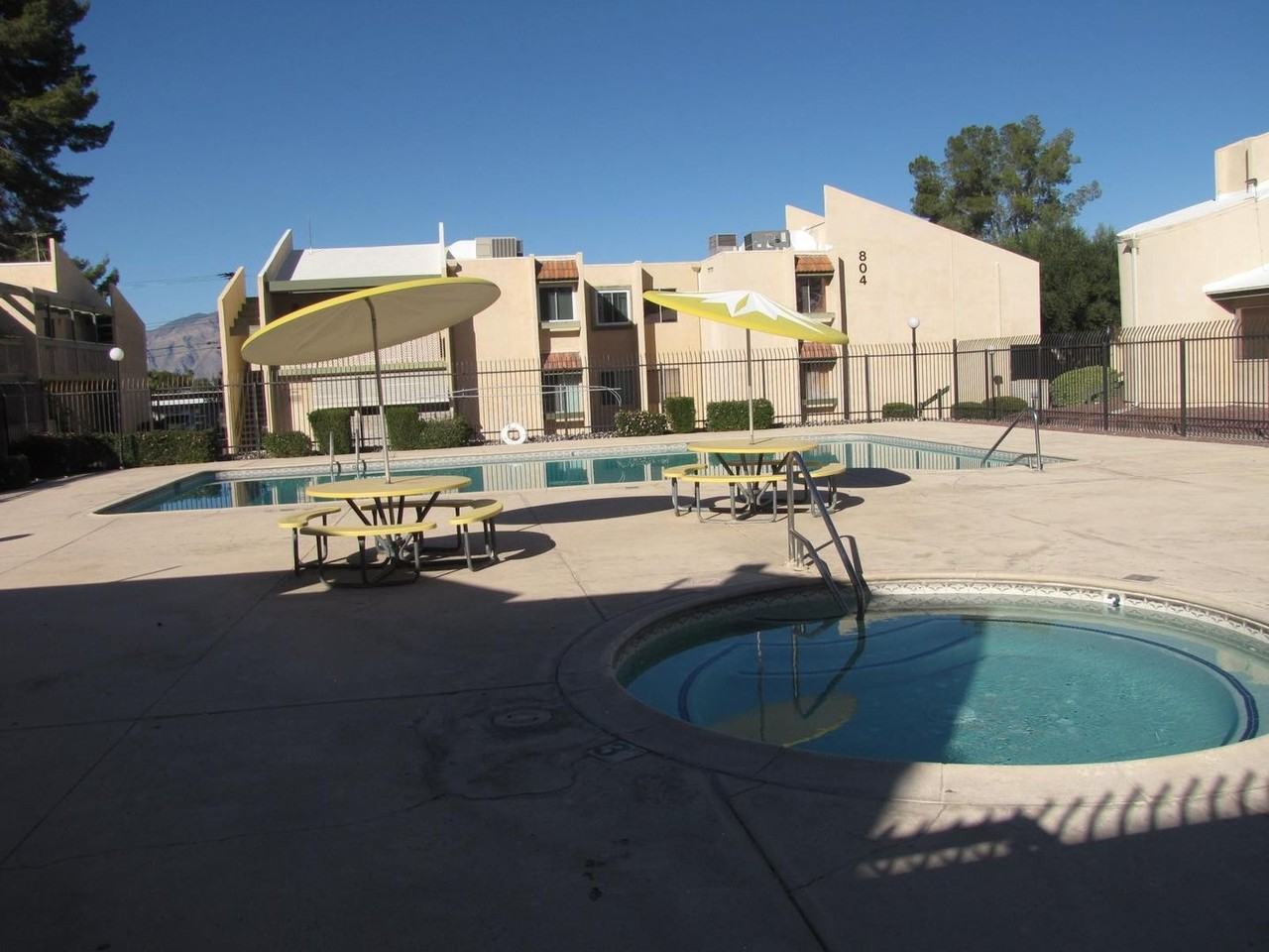 820 S Langley Ave #103 - Photo 6 of 50