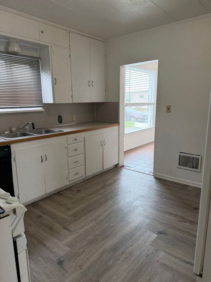 409 Southwest 8th Street - Photo 7 of 17