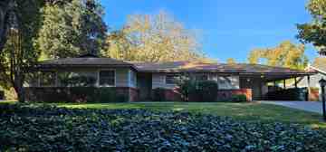 featured image of 4241 Isabella St