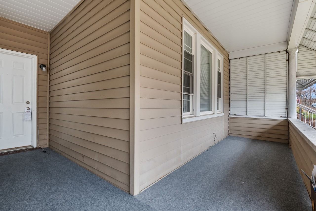 3013 Riverview Avenue - Photo 2 of 19