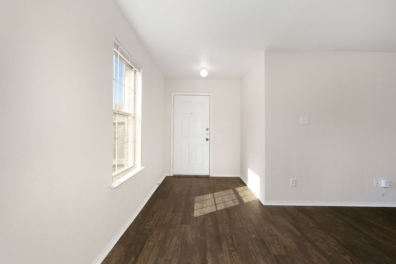 5002 Meridian Farm - Photo 7 of 36