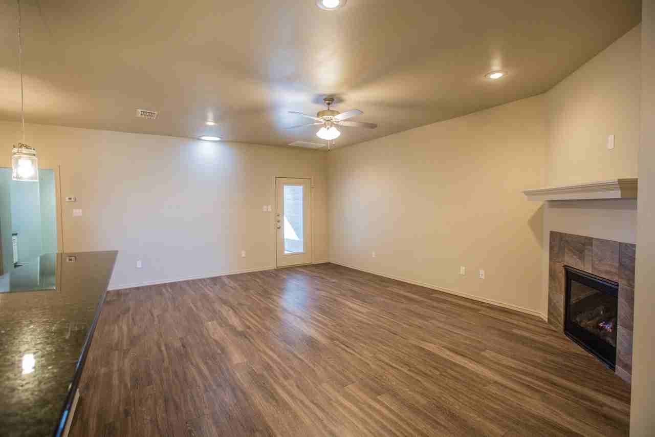 2114 10th Street - Photo 2 of 13