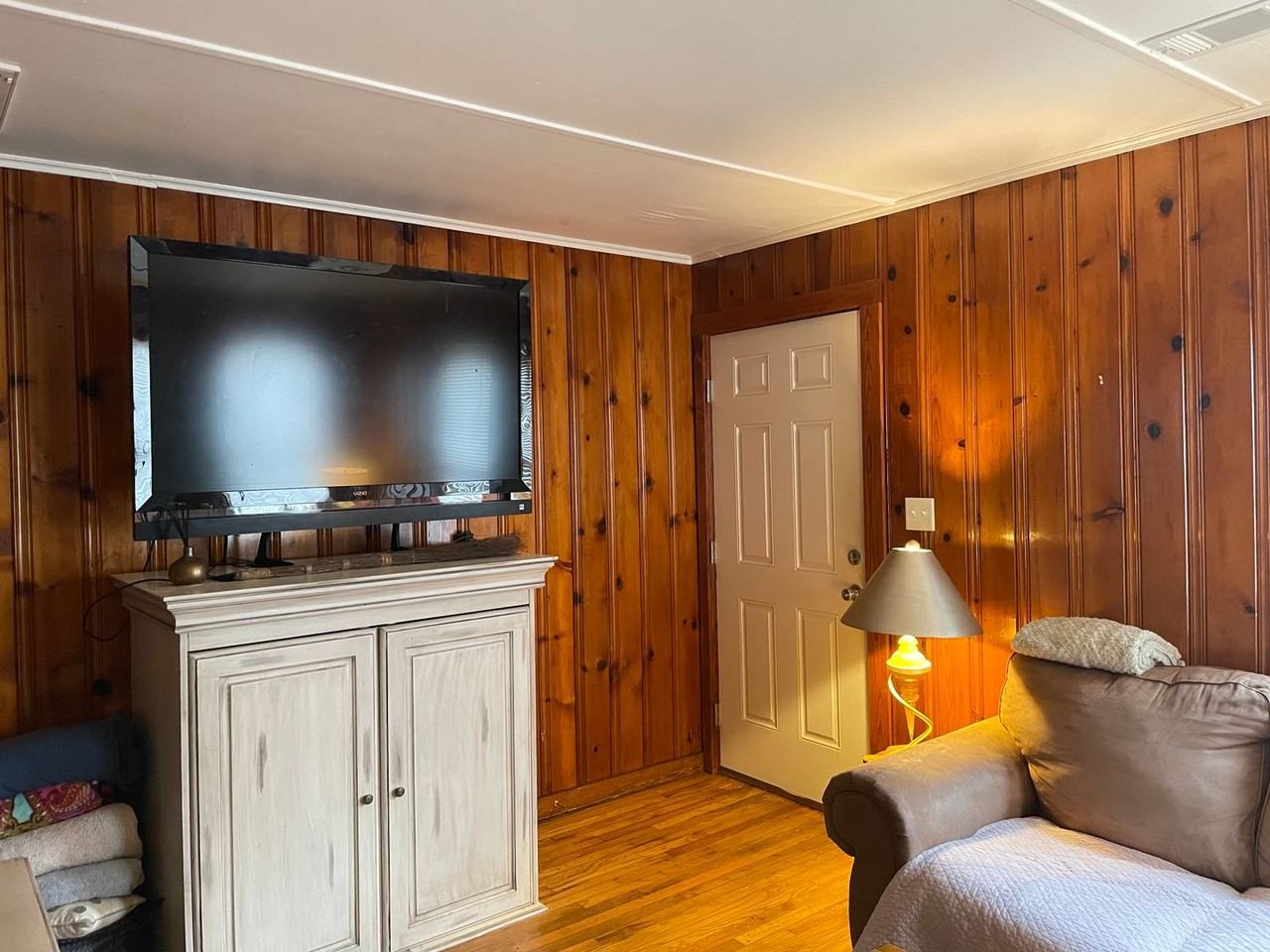 345 Clover Street - Photo 3 of 19