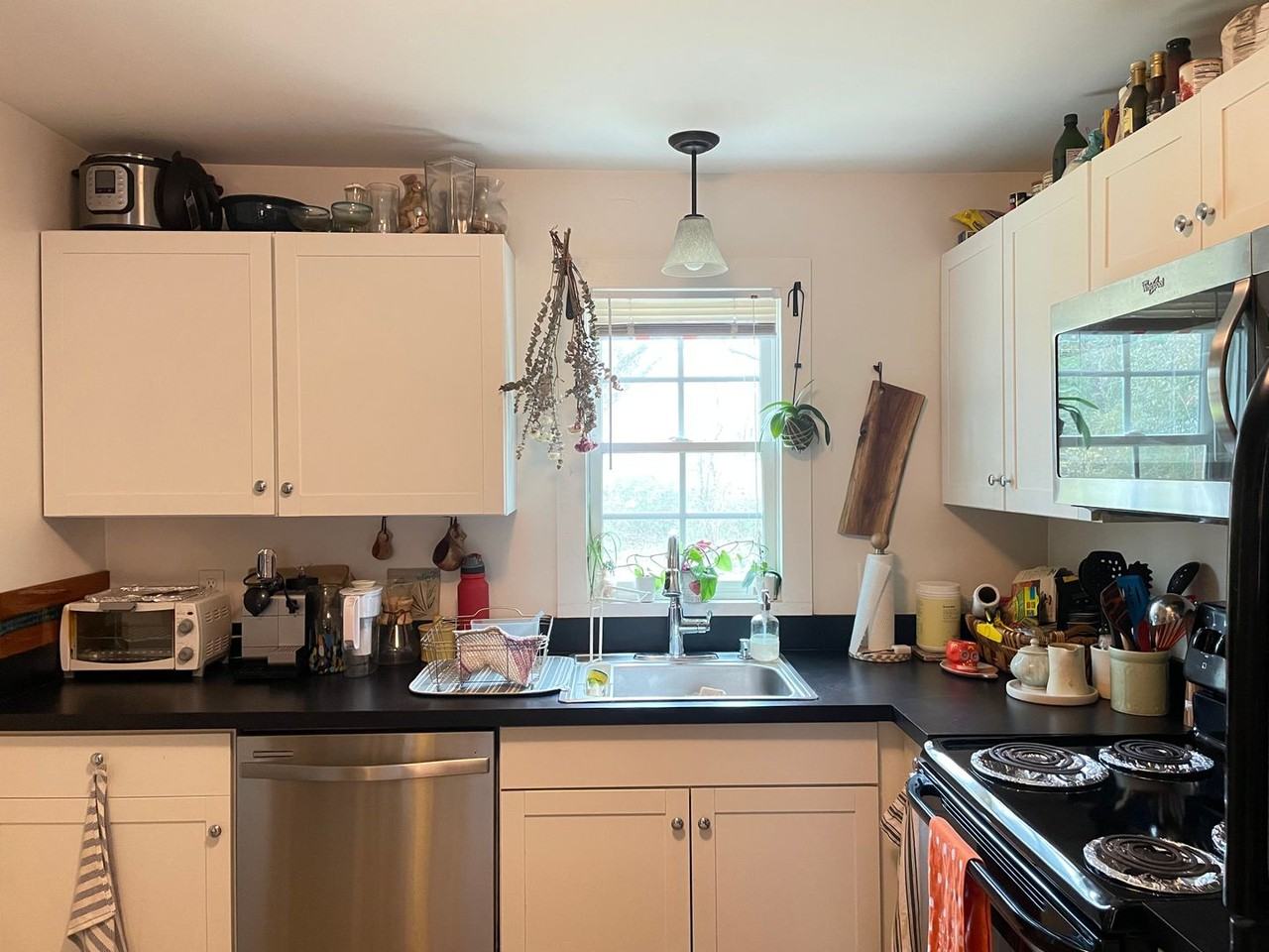 345 Clover Street - Photo 5 of 19