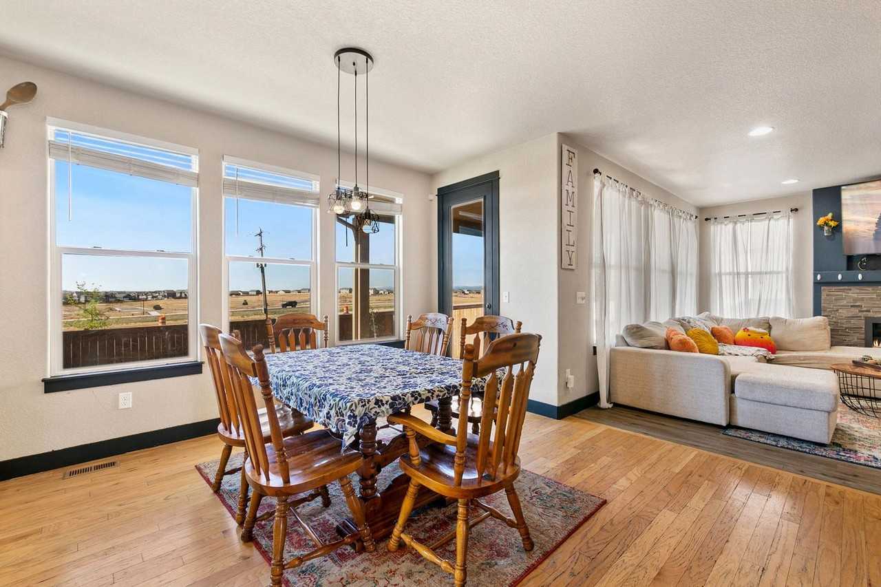 1063 Mt Columbia Drive - Photo 7 of 26