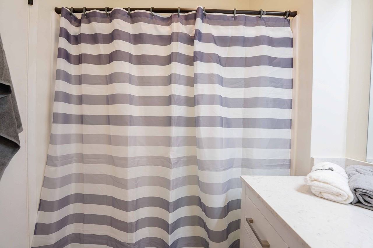 355 S Madison Ave #323 - Photo 6 of 33