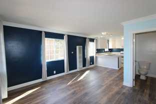 3221 Commercial Street - Photo 1 of 1