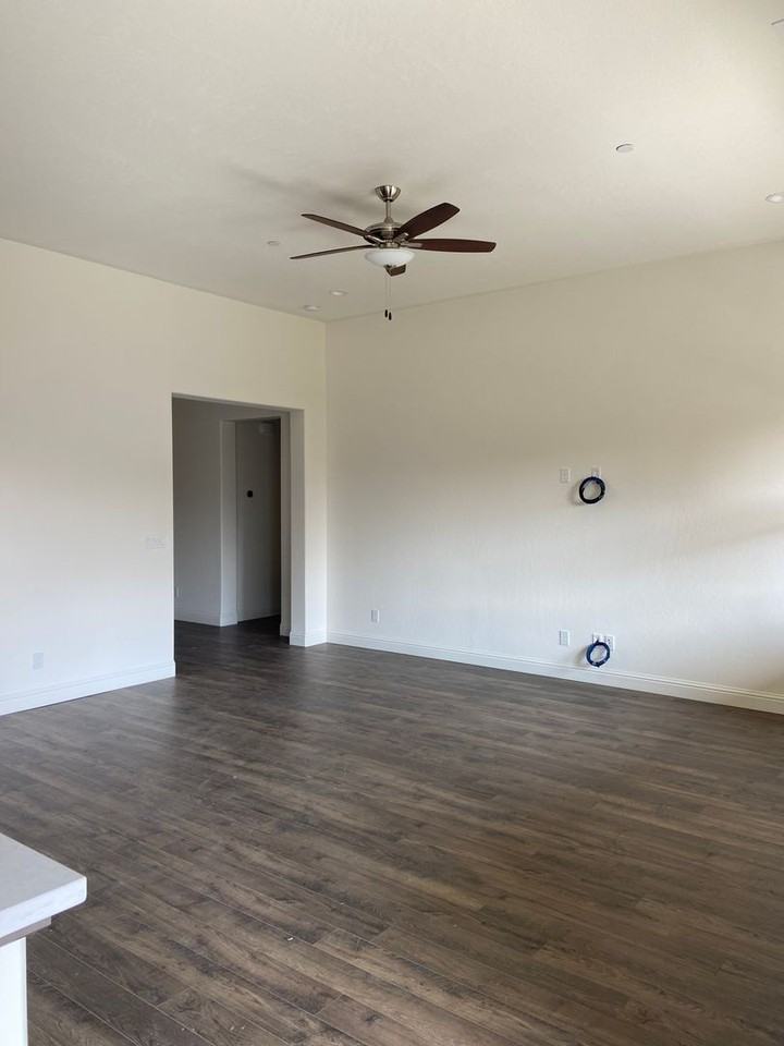 1829 West Prescott Avenue - Photo 6 of 29