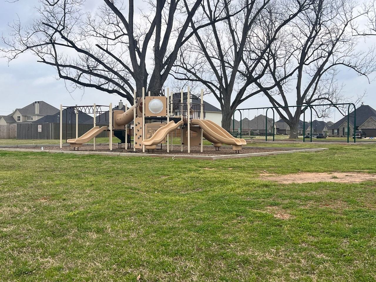 332 Ouachita Lane - Photo 2 of 24