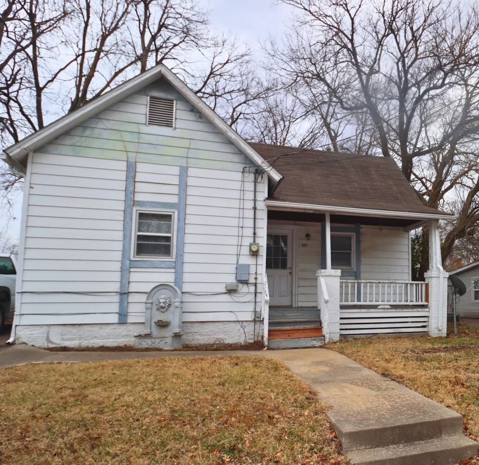 1104 Pannell Street - Photo 3 of 9