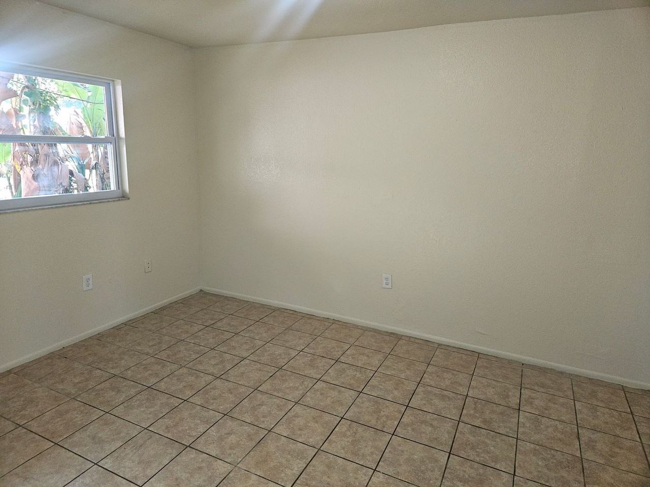 5619 7th Street Court East - Photo 5 of 9