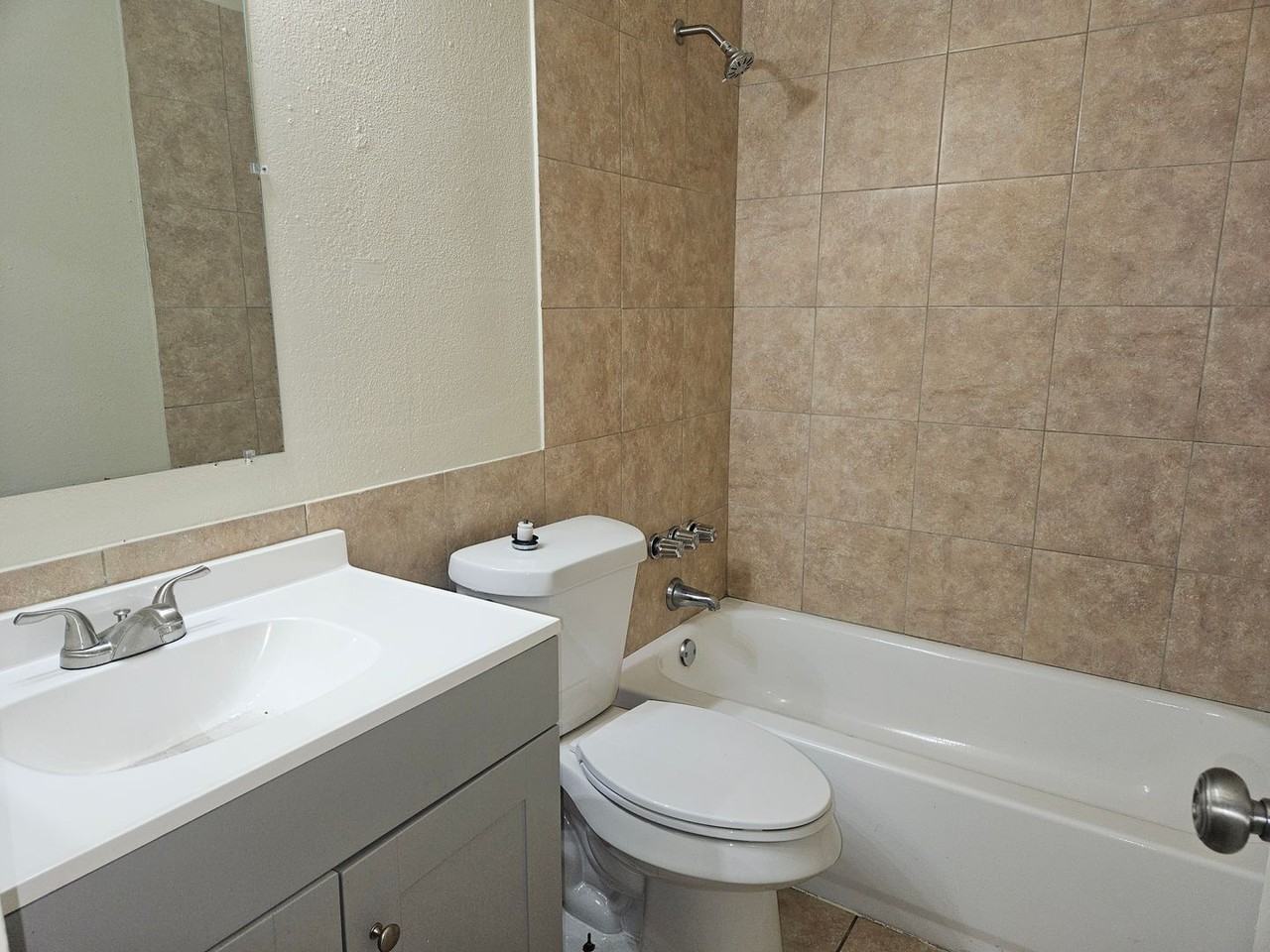 5619 7th Street Court East - Photo 6 of 9