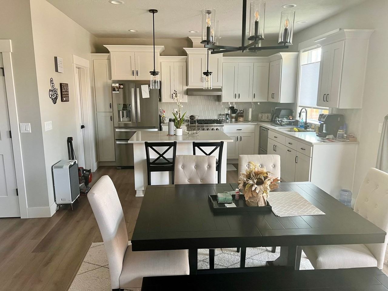 1001 Keystone Loop Northeast - Photo 4 of 6