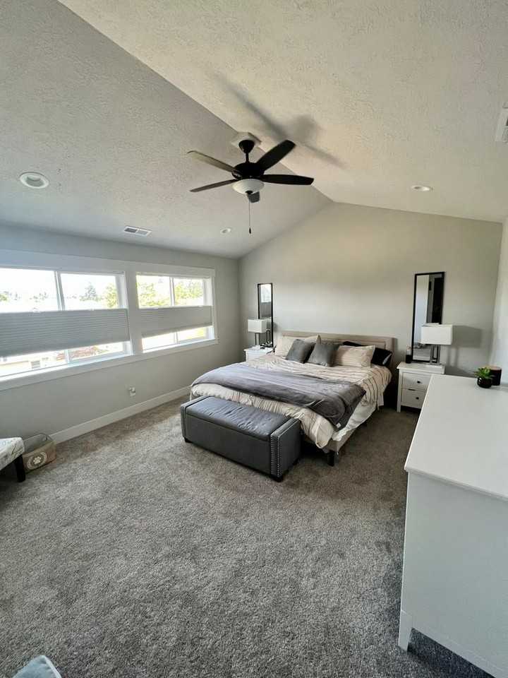 1001 Keystone Loop Northeast - Photo 5 of 6