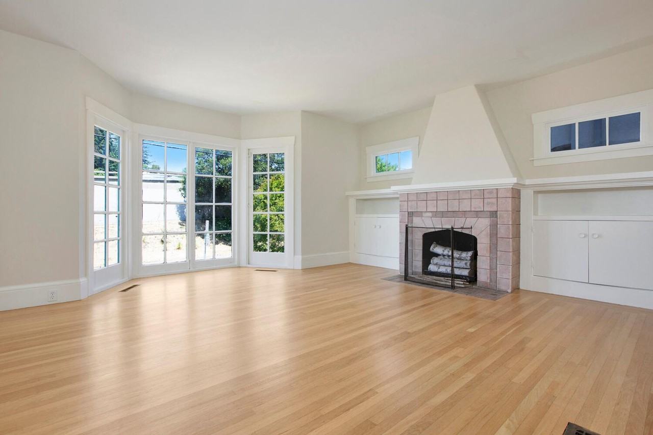 5831 Keith Avenue - Photo 2 of 19