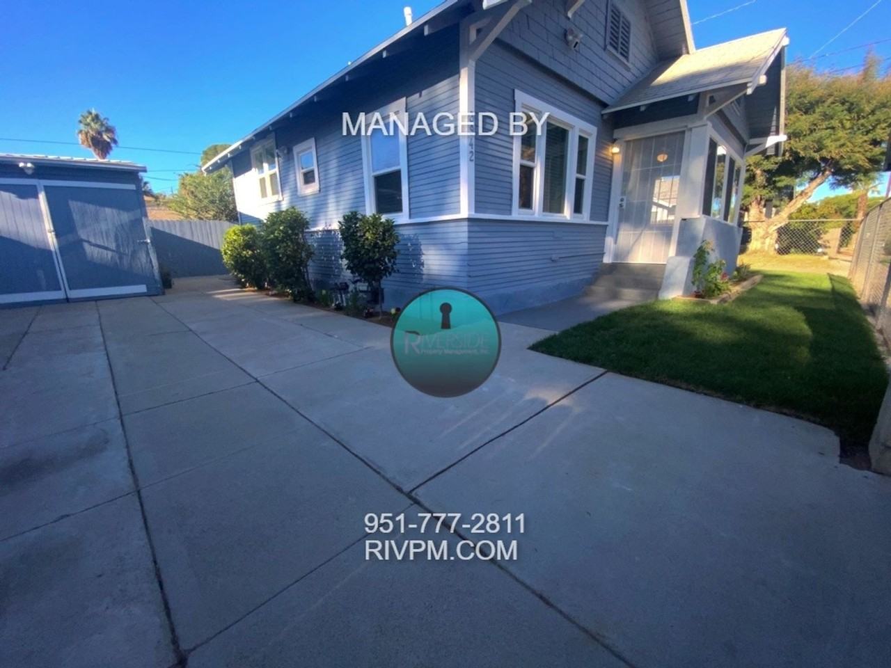 3942 Houghton Ave - Photo 4 of 17