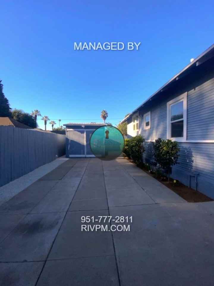 3942 Houghton Ave - Photo 5 of 17