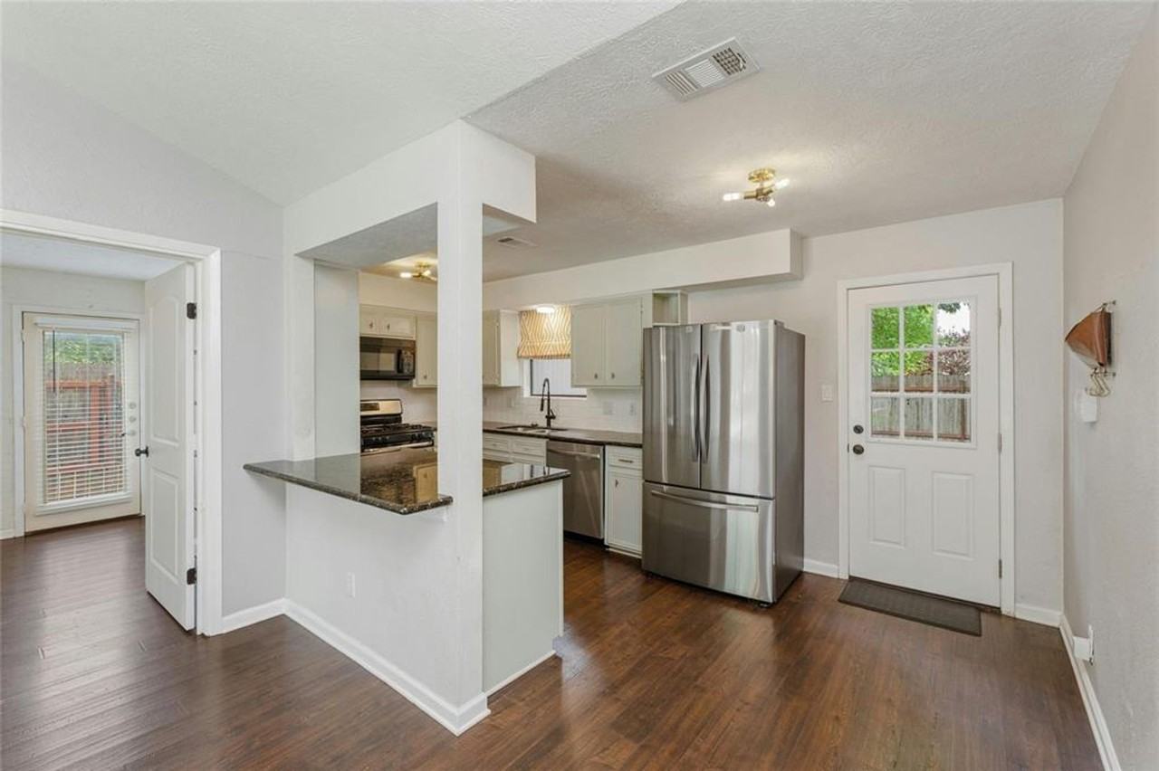 801 East 3rd Street - Photo 6 of 24