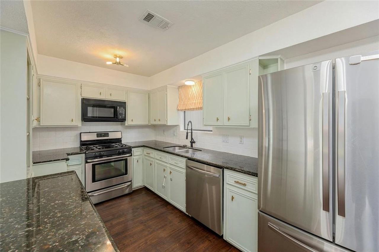 801 East 3rd Street - Photo 7 of 24