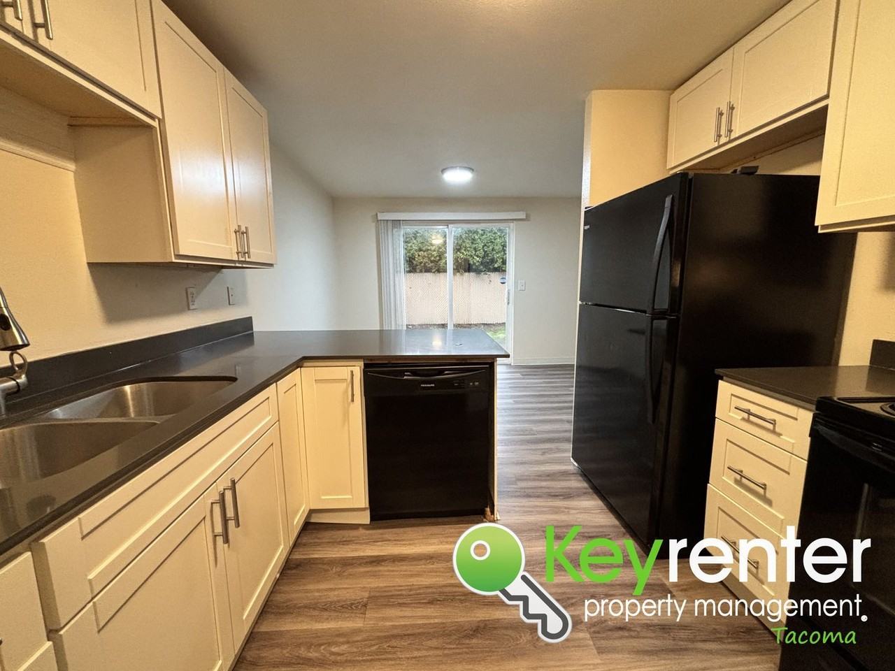 8604 63rd Avenue Southwest - Photo 6 of 20